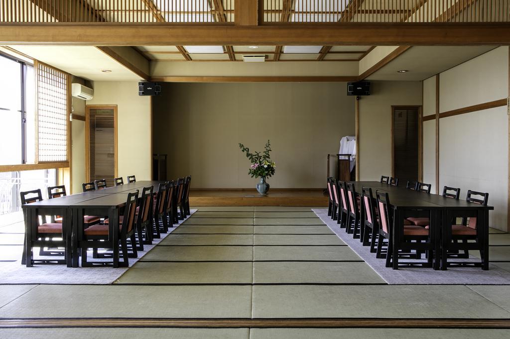 Ryokan Warabino Takayama  Екстер'єр фото